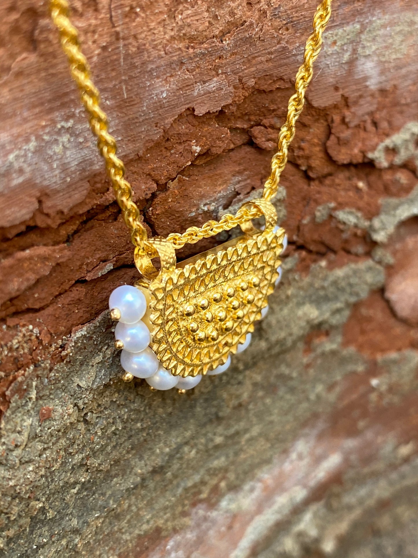 Al Sado necklace
