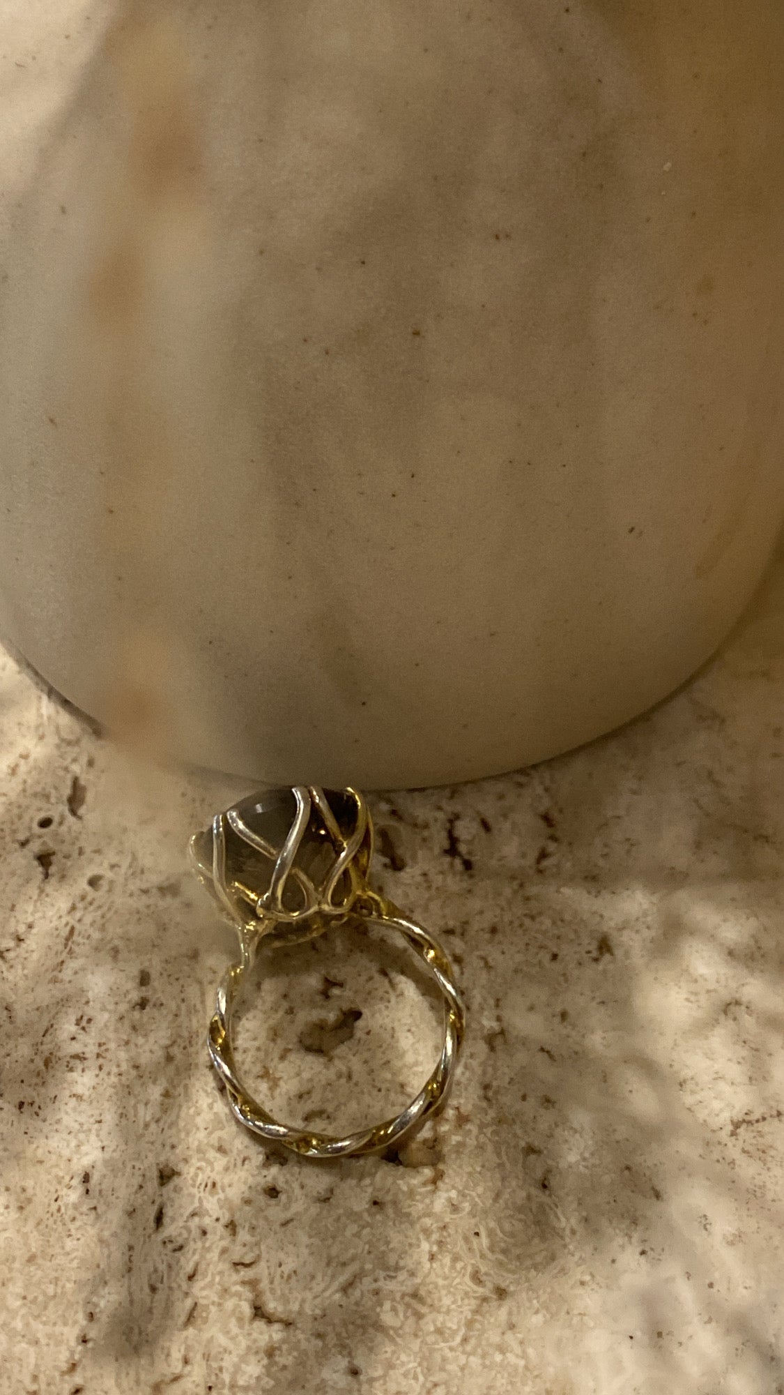 Twest ring