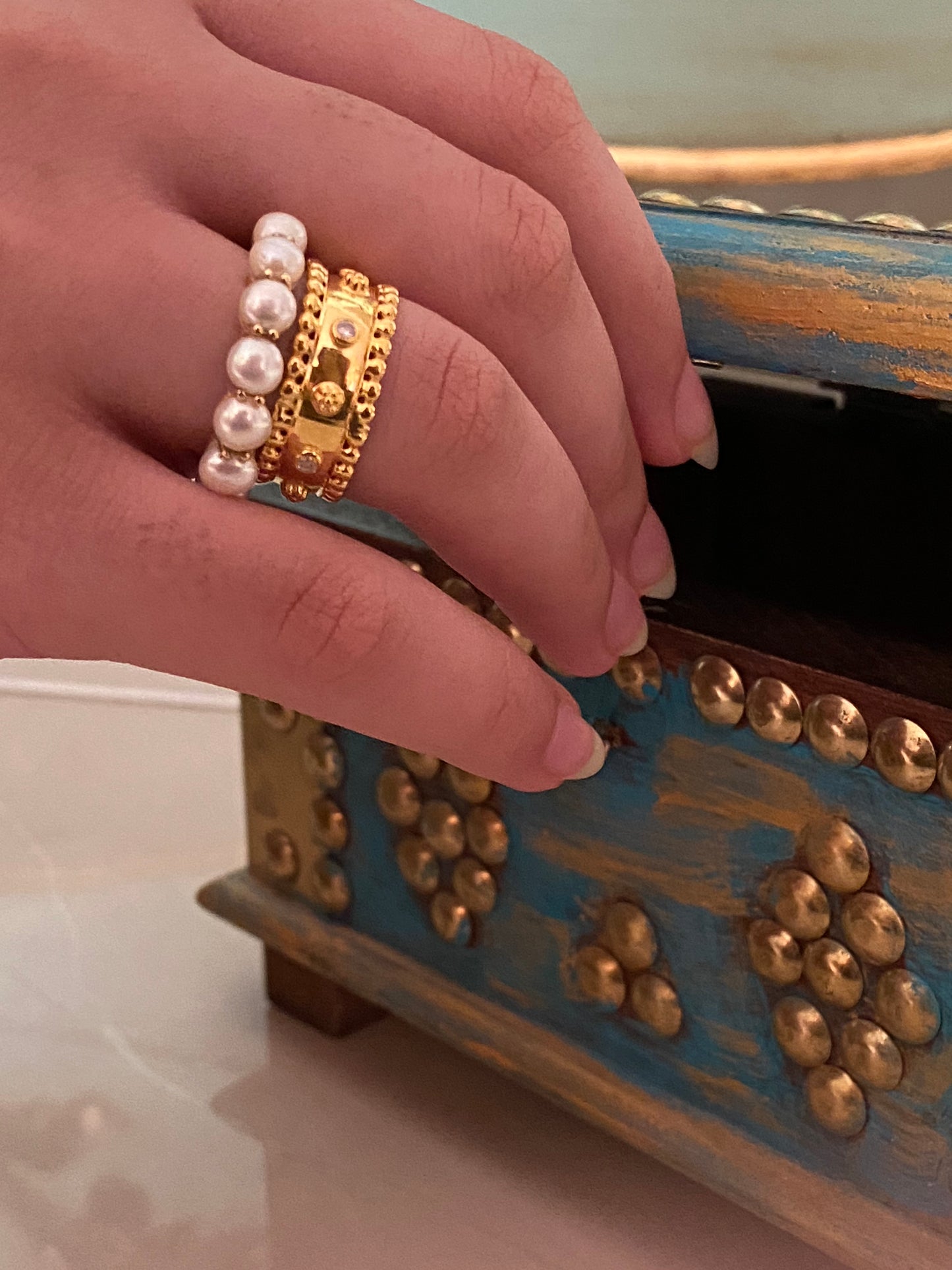 Al Mandoos Ring