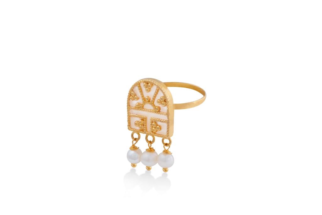 Bawabat Al shandagha Ring