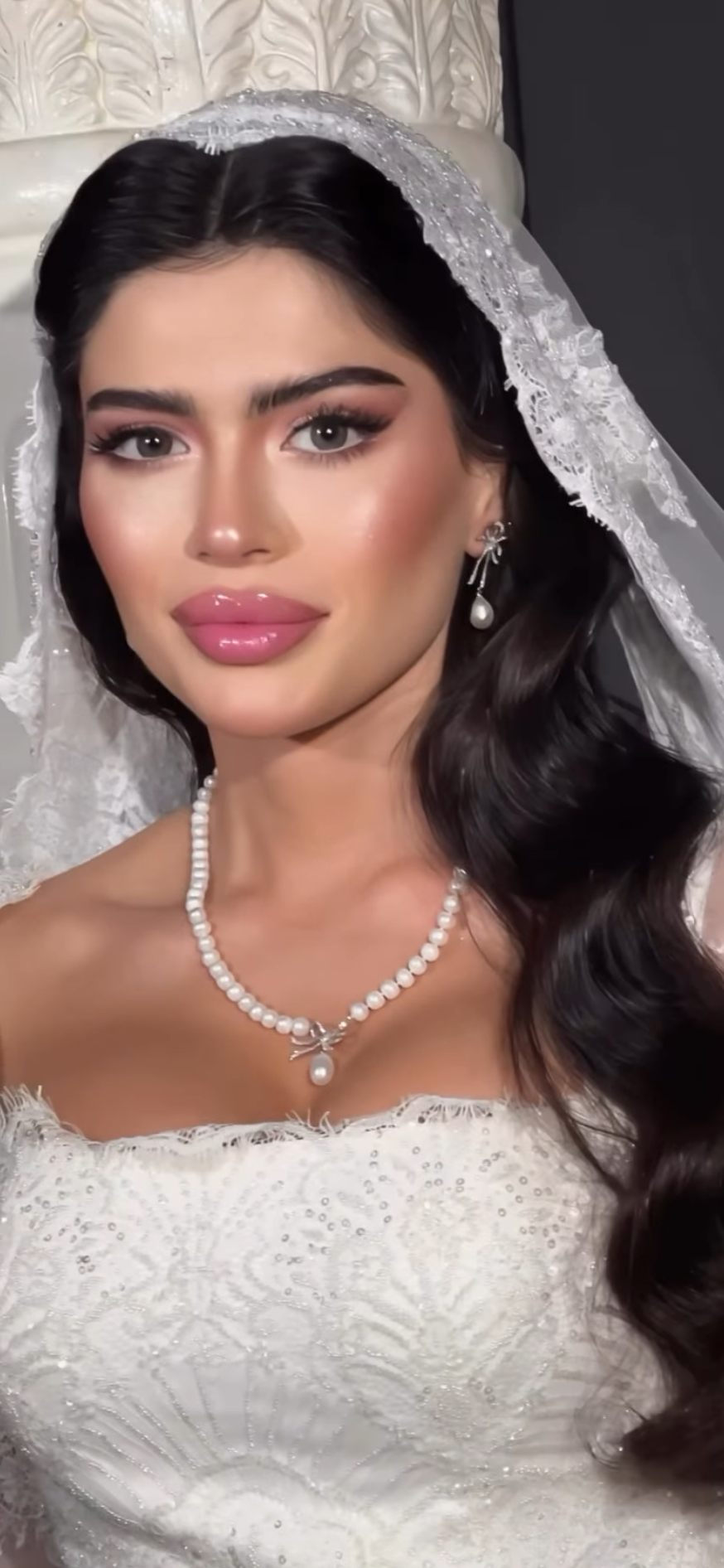 Tukah Necklace with pearl collection