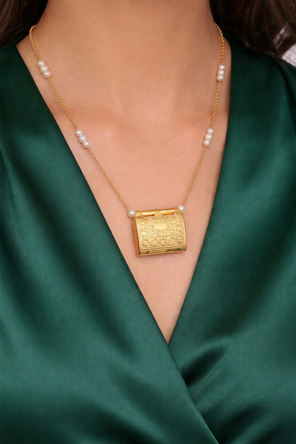 Tablah lawal with chain