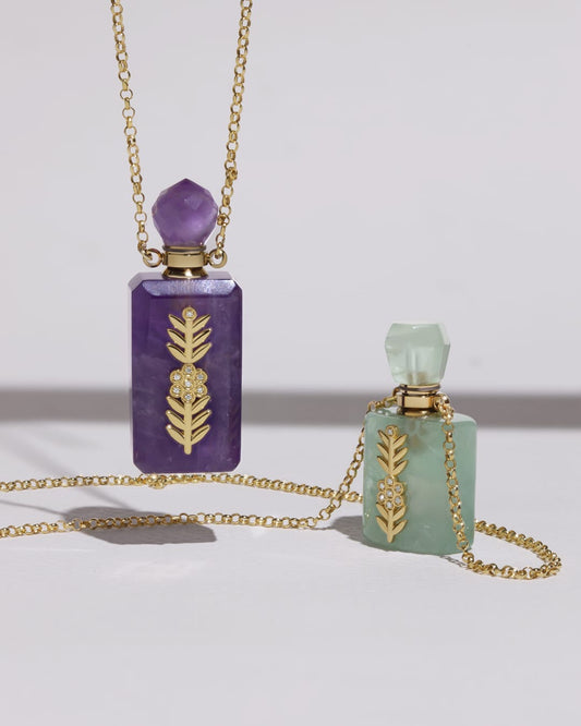 Khanen Oud pendant gold 18k with diamonds &stone